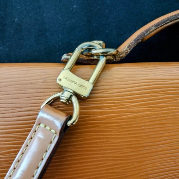 LOUIS VUITTON Epi Leather Men or Women Business Professional Attache Briefcase - Picture 13 of 16